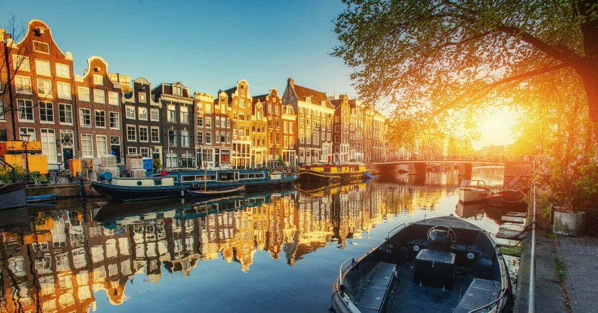 Meet the Amsterdam-based startups that are currently fundraising