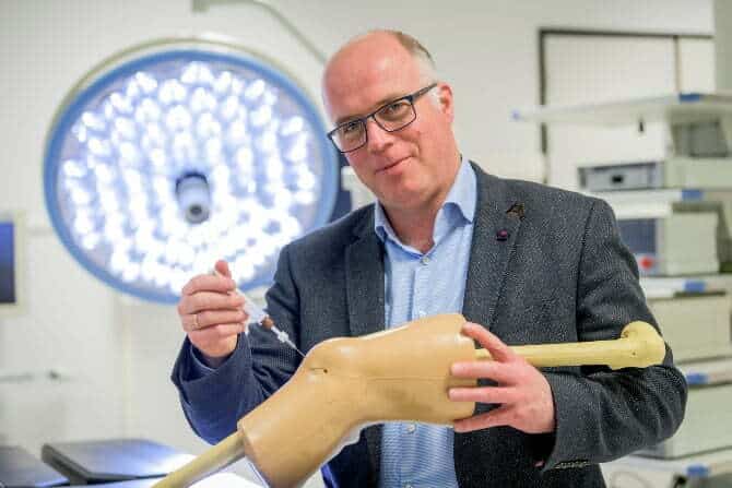 Dutch medtech startup Hy2Care raises €3.7M for hydrogel technology to repair cartilage defects in the knee