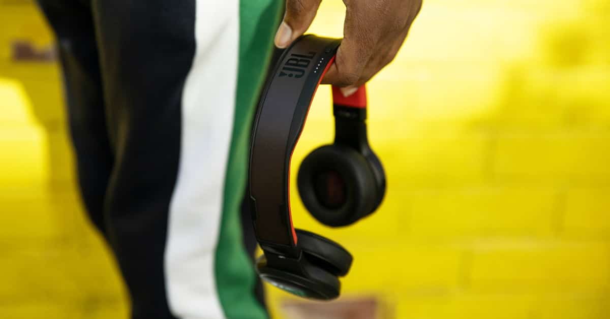 JBL’s wireless headphones that may never need charging are powered by Swedish startup Exeger’s futuristic technology