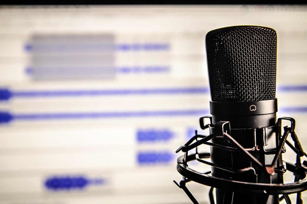 12 best business and tech podcasts that will make you a better entrepreneur