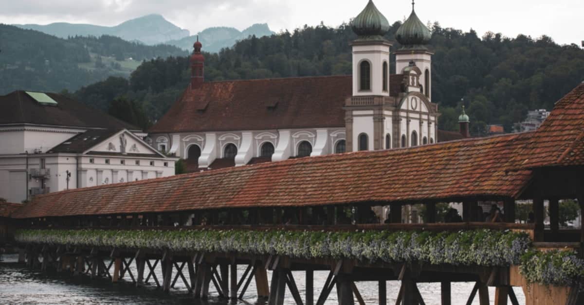 Looking for a job in Switzerland? These 10 Swiss tech startups are hiring right now
