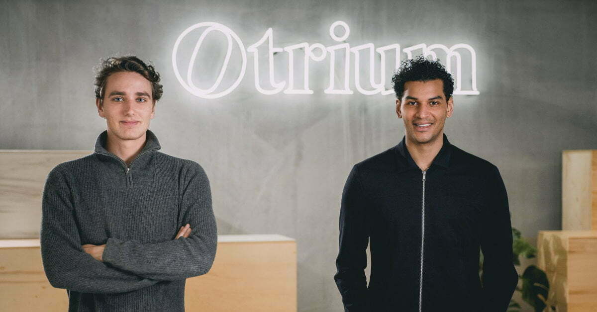 Here's how two young founders from Amsterdam got an early Alibaba investor on board