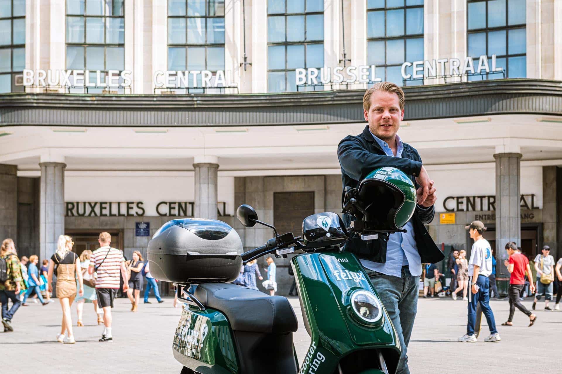 Dutch e-scooter sharing startup felyx now in Brussels: Can it compete with Europcar backed startup Scooty?