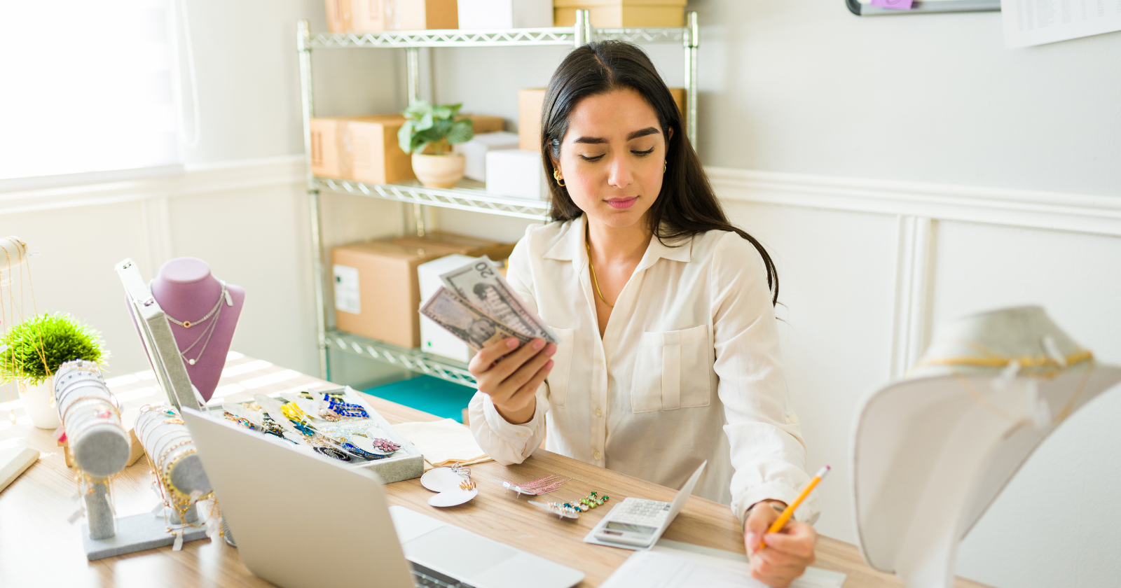 8 spending habits that can quickly give away your social class without you realizing it