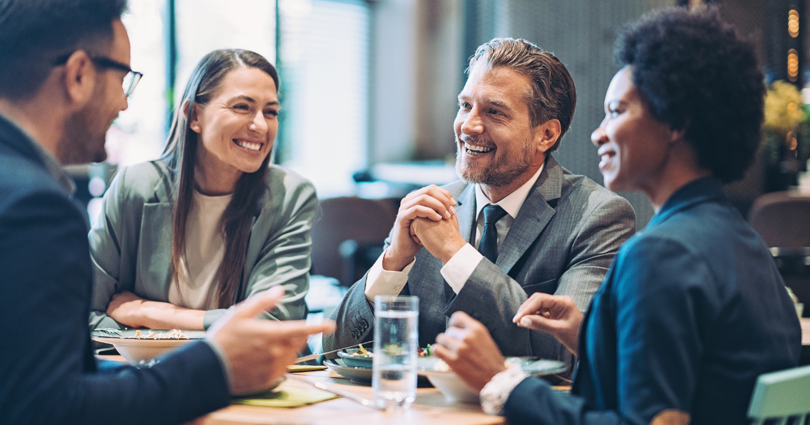 We tend to assume that classy people come from money or privilege, but psychology points to something quieter: households where manners were taught not as performance, but as genuine regard for other people.