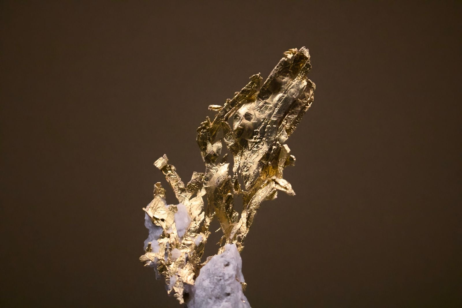 gold nugget crystalline